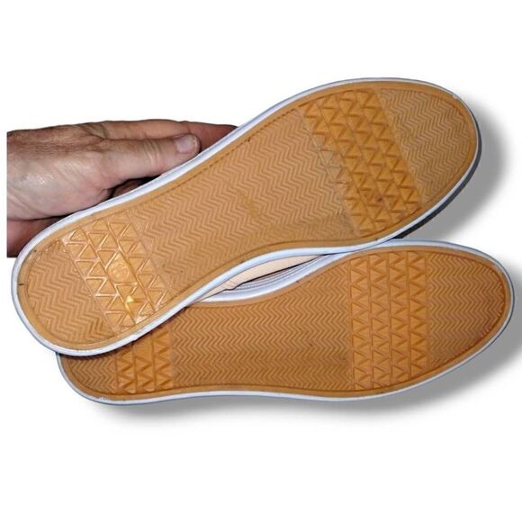 Universal Threads Peach Sneakers Toes Pointed Toe Sz 10 NEW - Picture 4 of 9